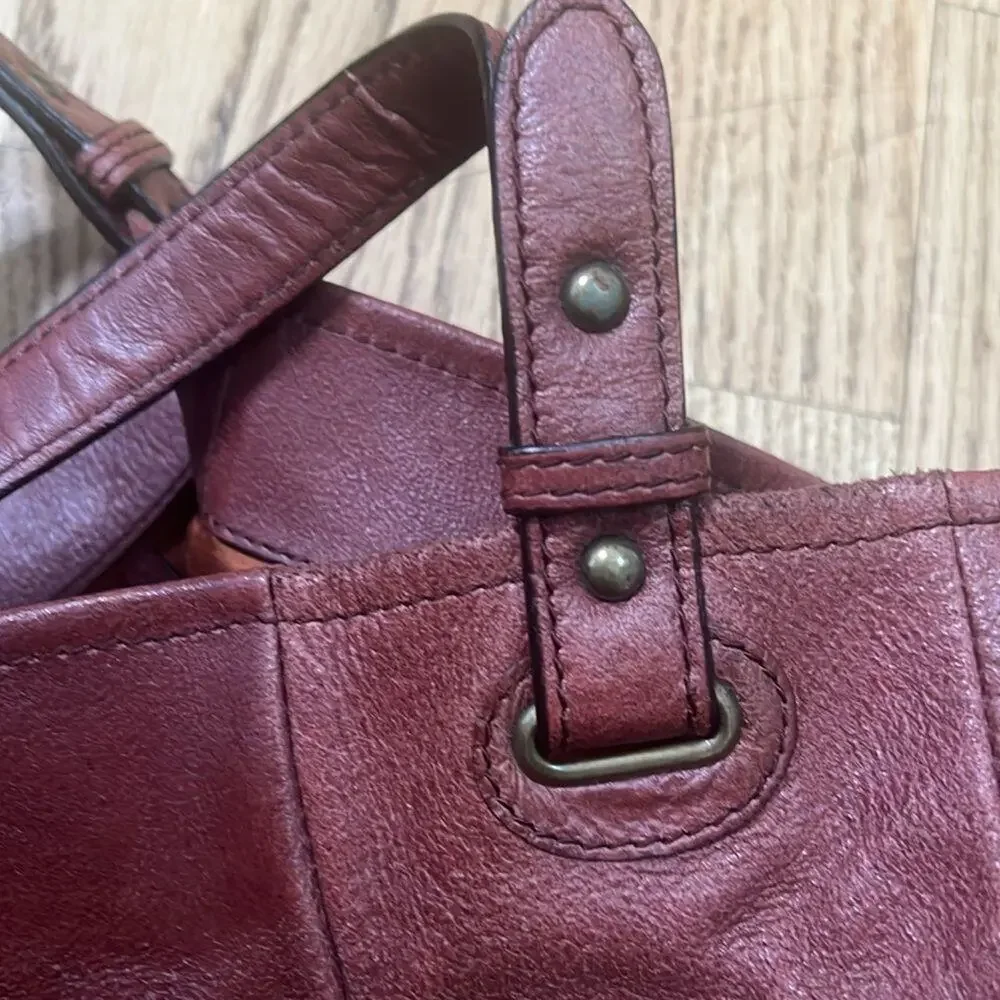 WILSONS RICHARD HOBO LEATHER ZIP‎ FRONT BAG